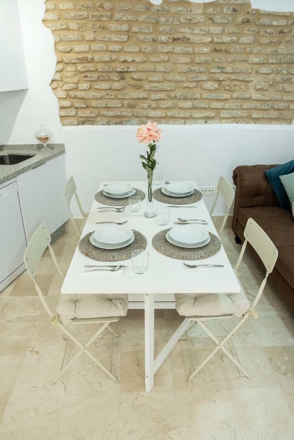 Ferienwohnung La Juderia Del Buen Viaje Sevilla Exterior foto